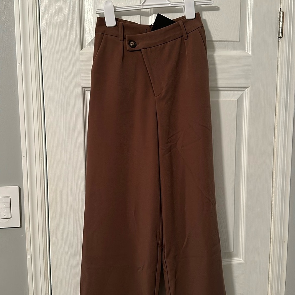 Brand new pants never worn